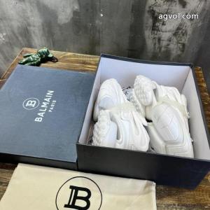 バルマン新作数量限定セール 冬らしい品格が漂う 高品質で綺麗スニーカーコピー ブランド 通販 安心.