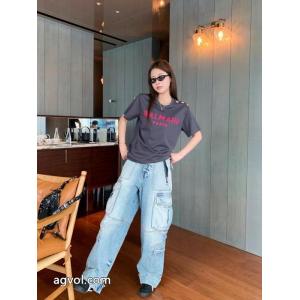 今年人気定番 今季はファション感漂う 涼しげな印象の半袖TシャツBALMAINブランド 偽物 激安 通販