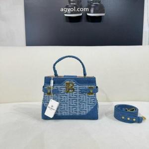 コピー ブランドバッグバルマン秋冬コレクショ 女性らしい!人気 完売確実.