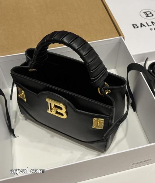 BALMAIN コピー 品 販売今季爆発的な人気 着心地良さ これは欲しい.. 5