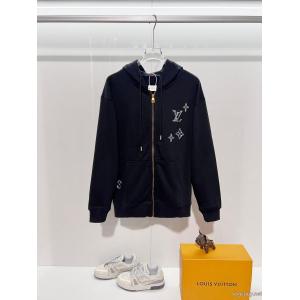 ブランド コピー バックLOUIS VUITTONパーカー最近人気一番！ 暖かな着心地 海外限定!